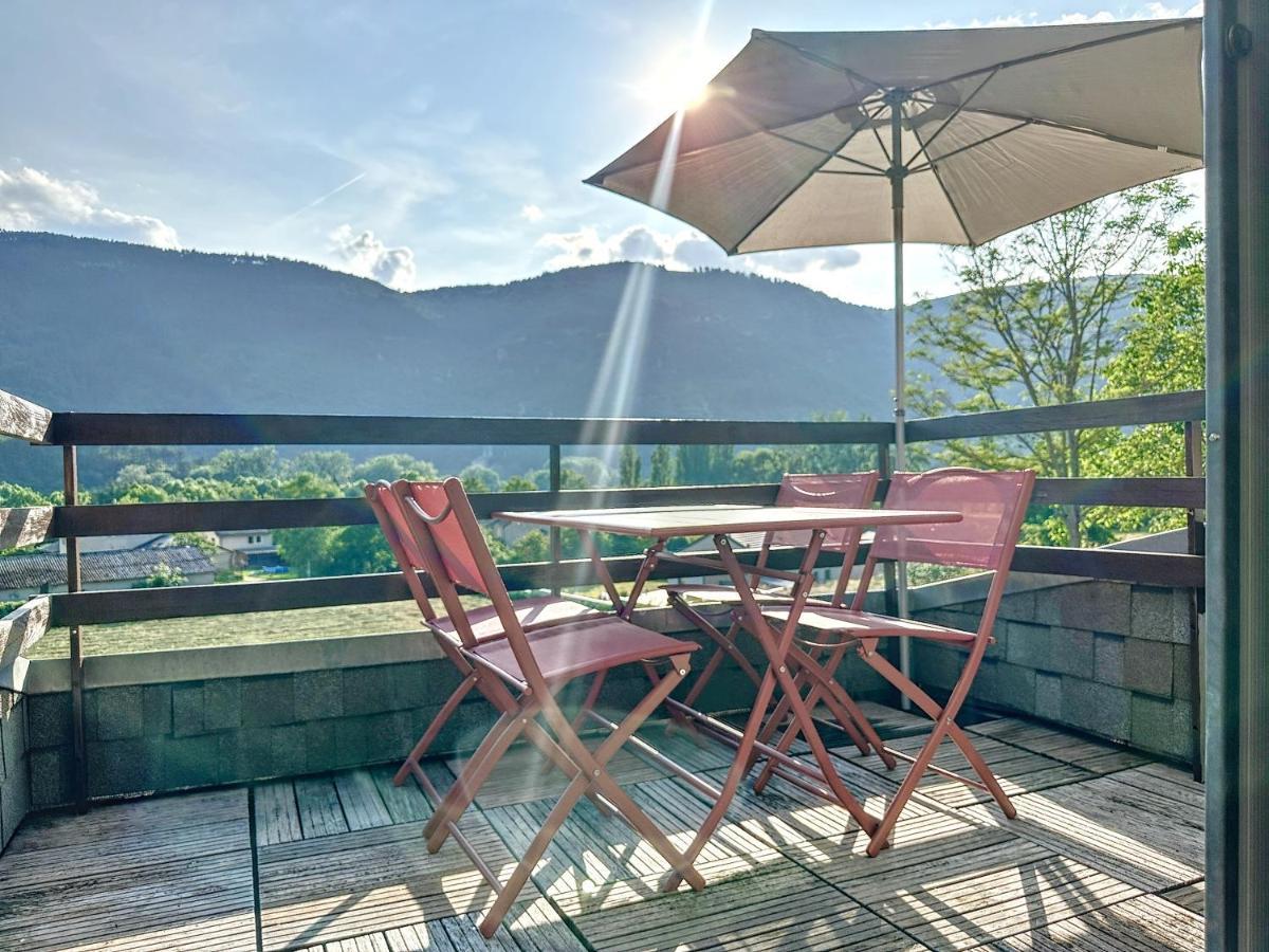 Charmant Appartement Avec Terrasse Parking Ispagnac Luaran gambar