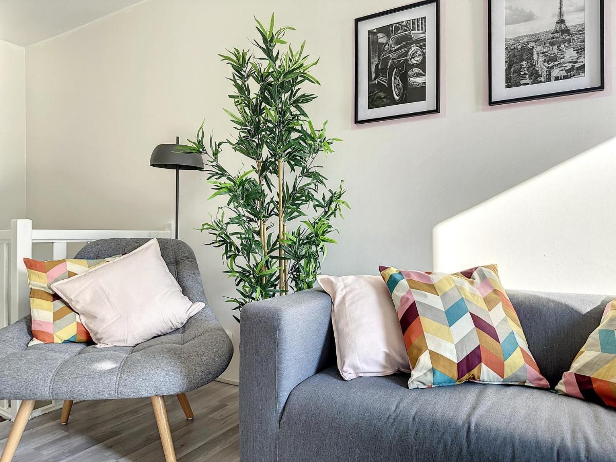 Charmant Appartement Avec Terrasse Parking Ispagnac Luaran gambar