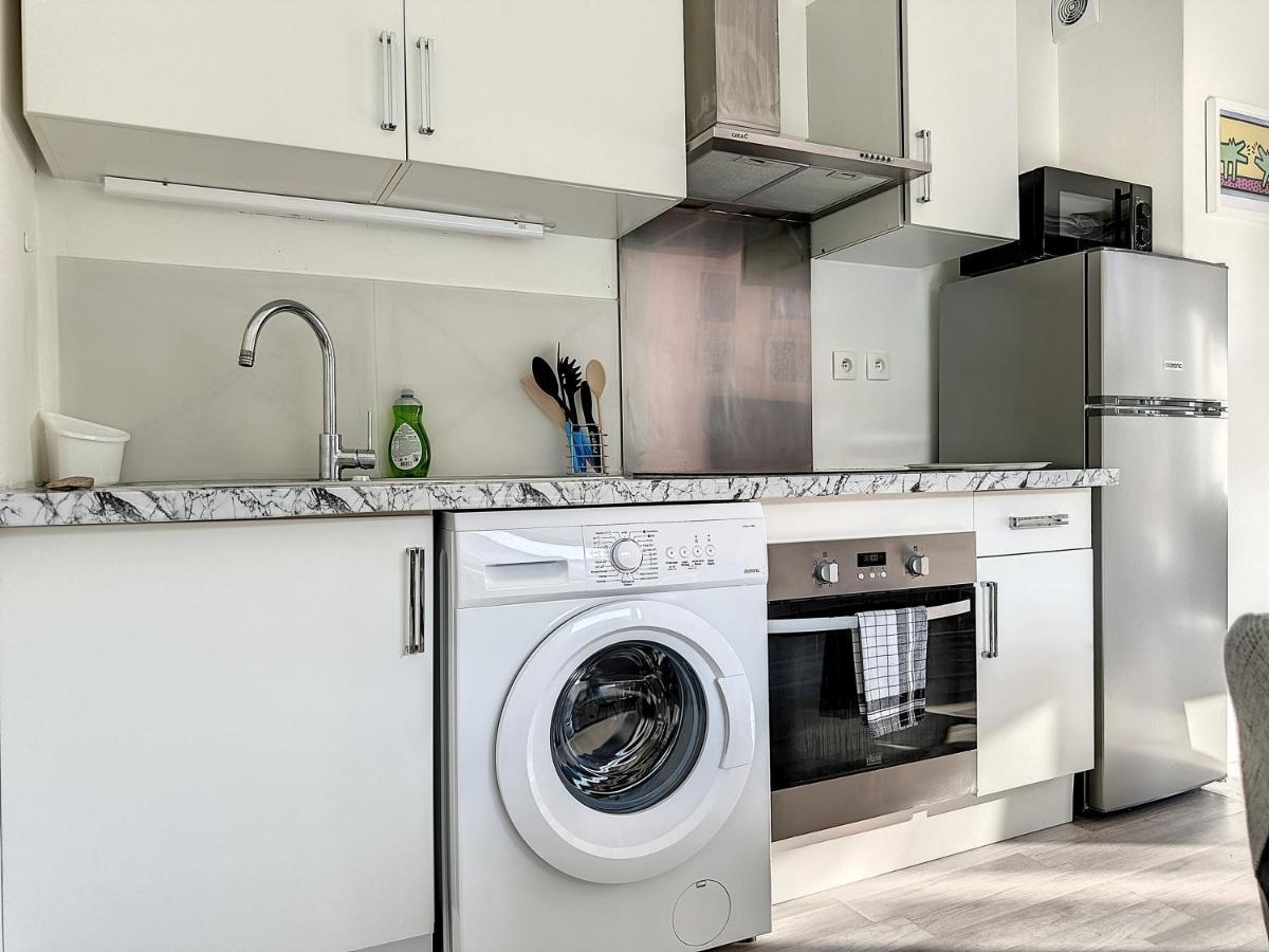 Charmant Appartement Avec Terrasse Parking Ispagnac Luaran gambar